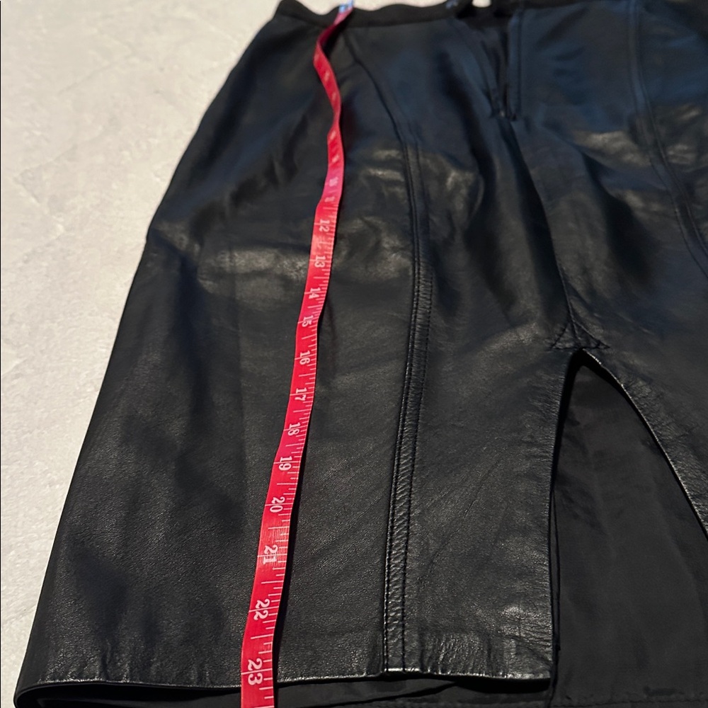 Vintage  Black Textured Pencil Skirt - Picture 5 of 5
